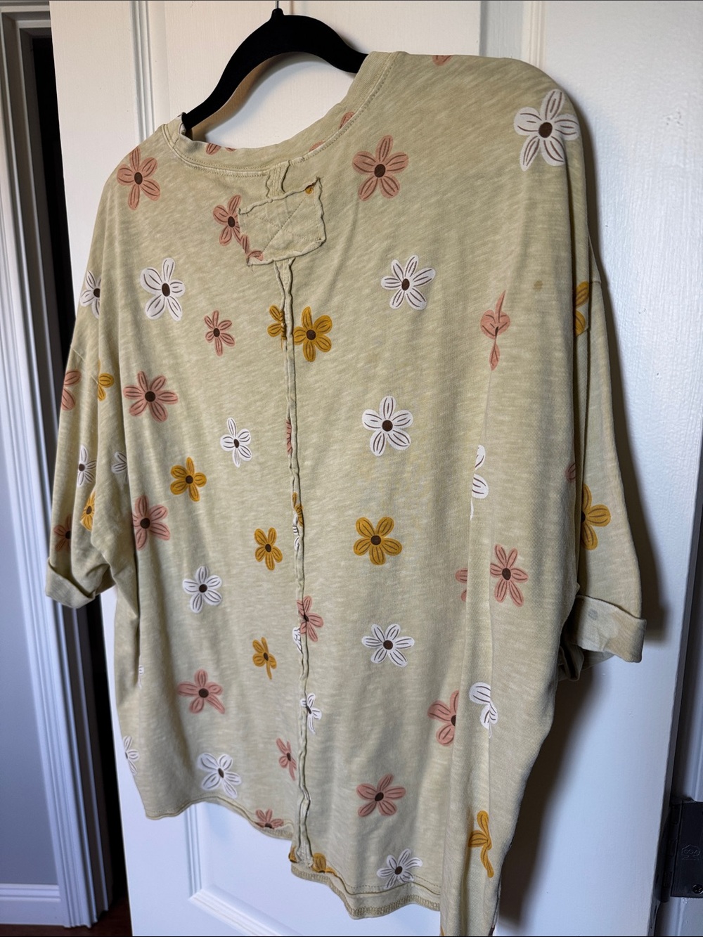 easel Light Yellow Floral Tee - Picture 4 of 5